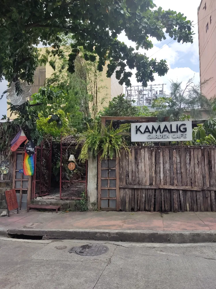 Kamalig Garden Cafe — coffee shop
